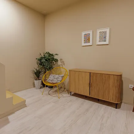 Apartman Colorful Municipal Pool By Vacationy